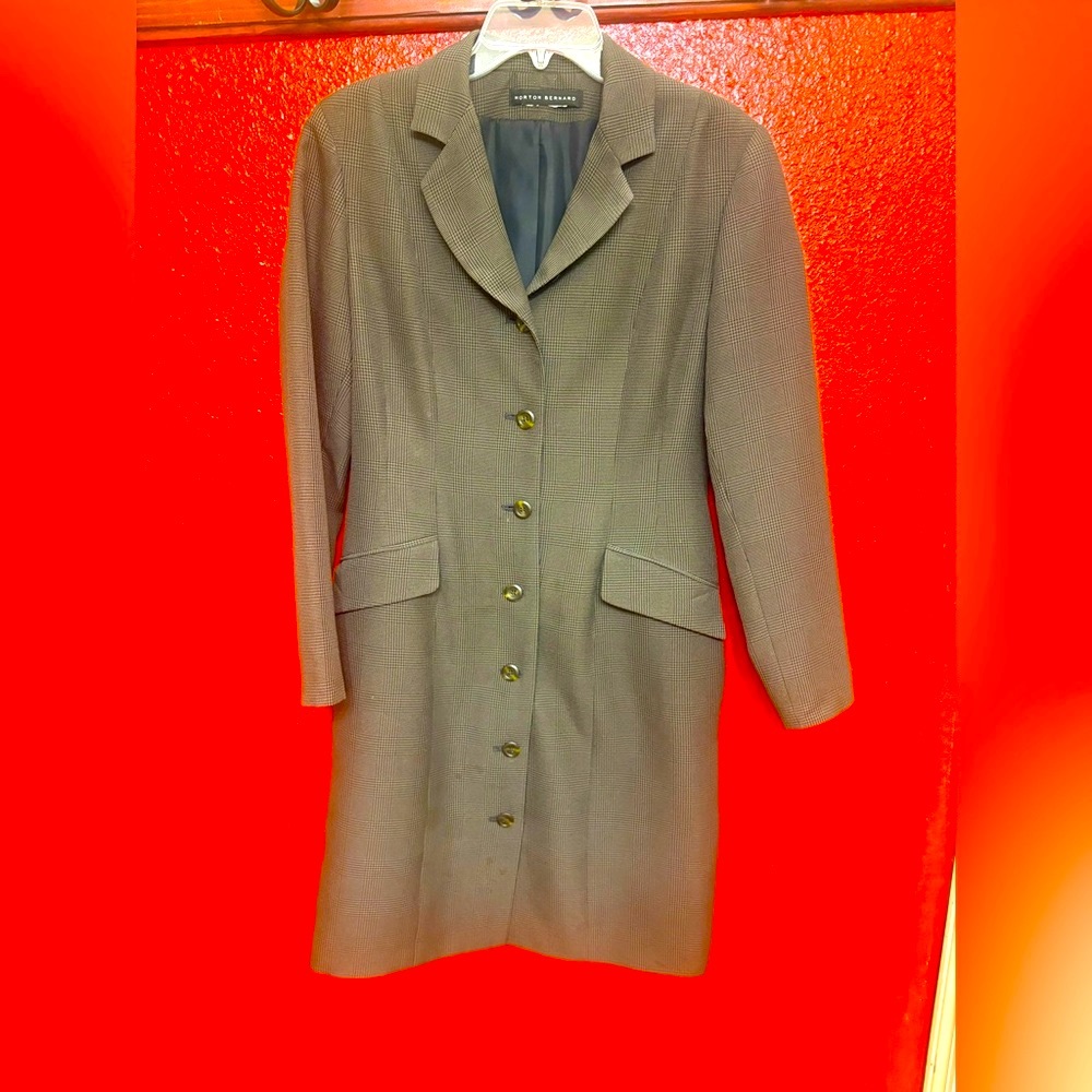 Brand: Morton Bernard
Size: M